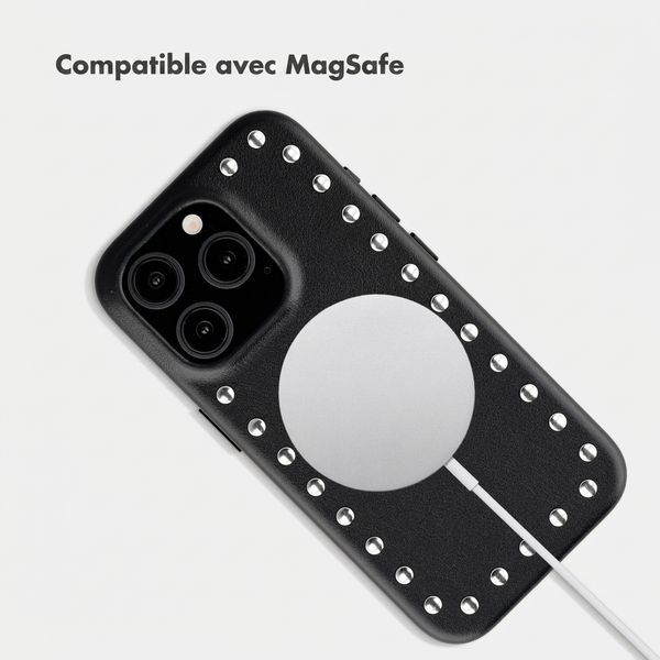 Selencia Coque arrière Studs avec MagSafe Apple iPhone 15 Pro - Velvet Black