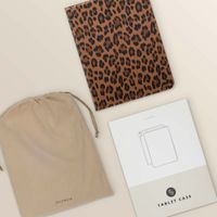 Selencia Coque tablette Sabi avec imprimé léopard Apple iPad 11 (2025) 11 pouces A16 / iPad 10 (2022) 10.9 pouces - Mocha Brown