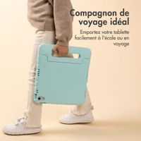imoshion Coque kidsproof avec poignée Apple iPad 9 (2021) 10.2 pouces / iPad 8 (2020) 10.2 pouces / iPad 7 (2019) 10.2 pouces - Soft Blue