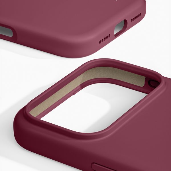 iDeal of Sweden Coque en silicone avec MagSafe Apple iPhone 18 Pro Max / 17 Pro Max - Fine Wine