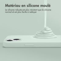 Accezz Coque Liquid Silicone Apple iPhone 15 - Sky Blue