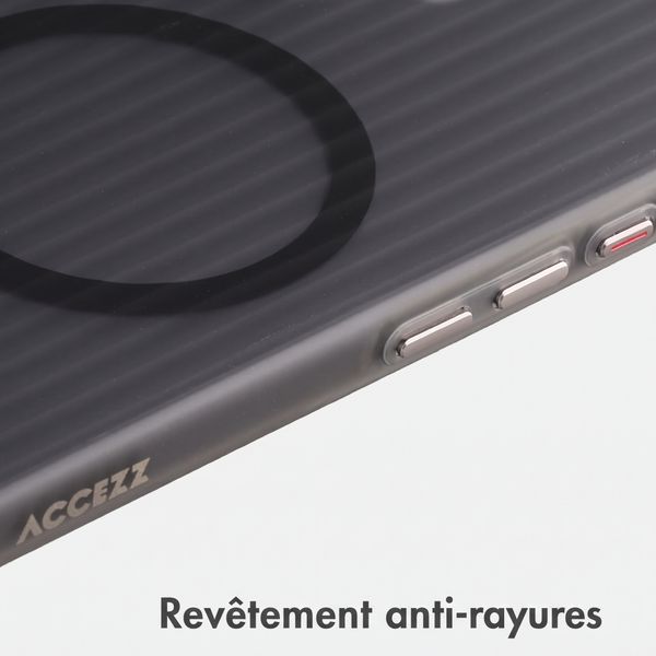 Accezz Coque arrière Lite avec MagSafe | Fluted | Apple iPhone 17 - Matte Black