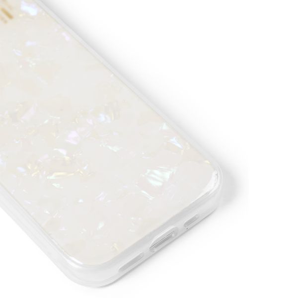 iDeal of Sweden Coque Pearlized Apple iPhone 17e / 16e / 15 / 14 / 13 - Blanc