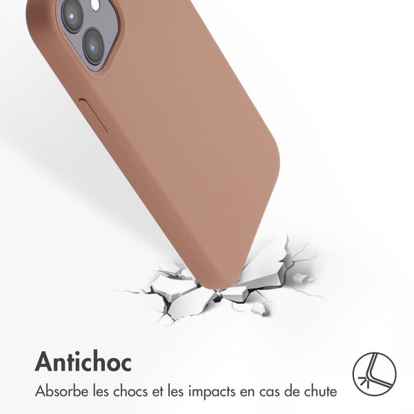 Accezz Coque Liquid Silicone avec MagSafe Apple iPhone 12 (Pro) - Marron clair