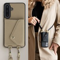 Selencia Coque de télephone Sera avec cordon et porte-cartes enveloppe Samsung Galaxy A17 (5G) / (4G) - Taupe