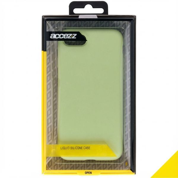 Accezz Coque Liquid Silicone Apple iPhone SE (2022 / 2020) / 8 / 7 - Vert