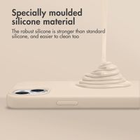 Accezz Coque Liquid Silicone Apple iPhone 15 Plus - Stone
