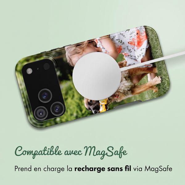 Concevez votre propre coque Tough avec MagSafe Apple iPhone 18 Pro / 17 Pro - Blanc