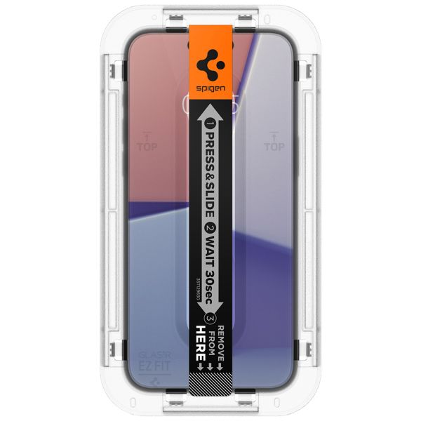 Spigen Protection d'écran en verre trempé GLAStR Fit 2 Paquets + Applicator Apple iPhone 16 / 15