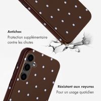 Selencia Coque arrière Vivid Samsung Galaxy S24 FE - Happy Dots Chocolate