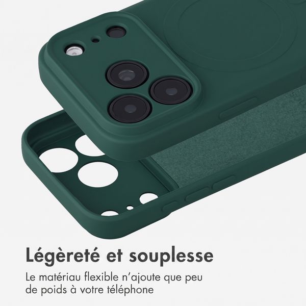 imoshion Coque Couleur avec MagSafe Apple iPhone 18 Pro / 17 Pro - Vert foncé