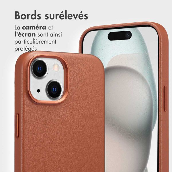 Accezz Étui de télephone portefeuille en cuir 2-en-1 avec MagSafe Apple iPhone 15 - Sienna Brown