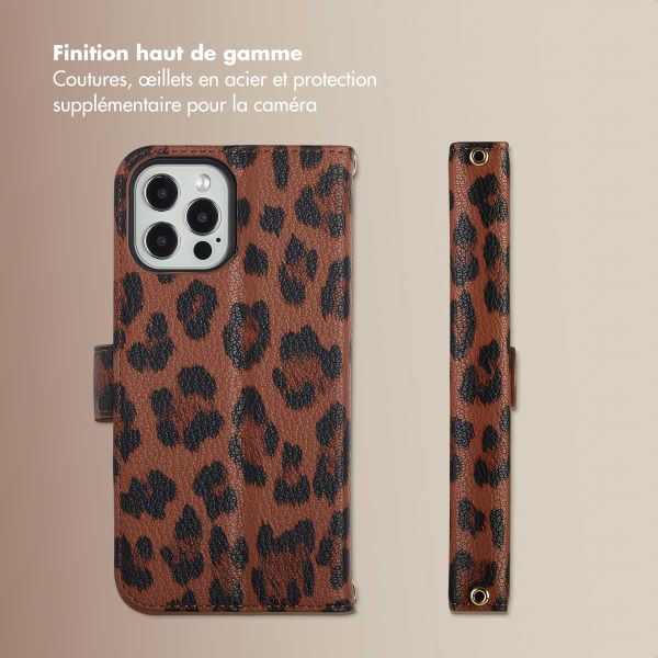 Selencia Étui de télephone portefeuille imprimé léopard Sabi Apple iPhone 12 (Pro) - Mocha Brown
