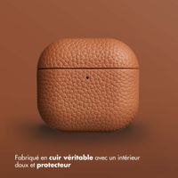 Accezz Coque en cuir véritable  Apple Airpods 4 - Cognac