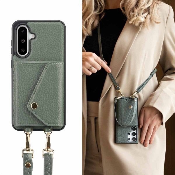 Selencia Coque de télephone Sera avec cordon et porte-cartes enveloppe Samsung Galaxy A36 / A56 - Sage Green