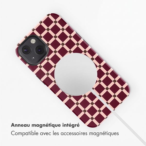 Selencia Coque arrière Vivid avec MagSafe Apple iPhone 13 - Check This Burgundy