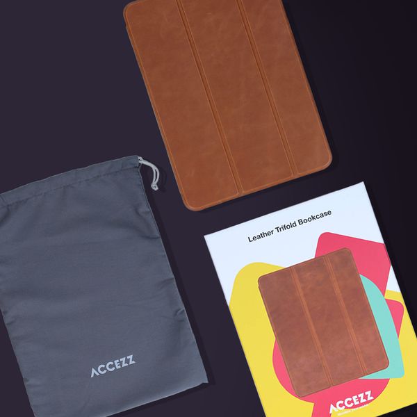 Accezz Coque tablette trifold en cuir Apple iPad Pro 11 (2025) M5 / (2024) M4 - Cognac