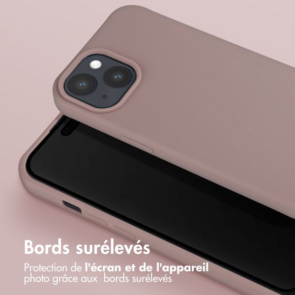 Selencia Coque silicone avec cordon amovible Apple iPhone 15 - Sand Pink