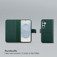 Selencia Étui portefeuille amovible Olyn avec MagSafe Samsung Galaxy S25 / S24 - Vert