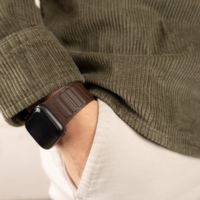 Accezz Bracelet en cuir véritable magnétique Apple Watch | 38/40/41/42 mm - Chocolate Brown