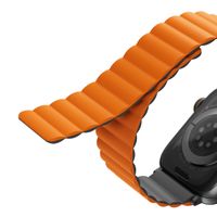 Uniq Bracelet Revix réversible Apple Watch | 44/45/46/49 mm - Charcoal (Grey/Orange)