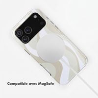 Selencia Coque arrière Vivid avec MagSafe Apple iPhone 18 Pro Max / 17 Pro Max - Desert Waves Beige