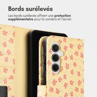 imoshion Étui de télephone portefeuille Design Samsung Galaxy A36 - Sunny Yellow Petite Flowers