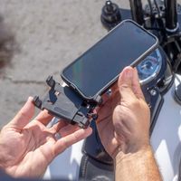 SP Connect Universal Phone Clamp SPC+ support de téléphone pour vélo - pour supports SPC+ - Noir