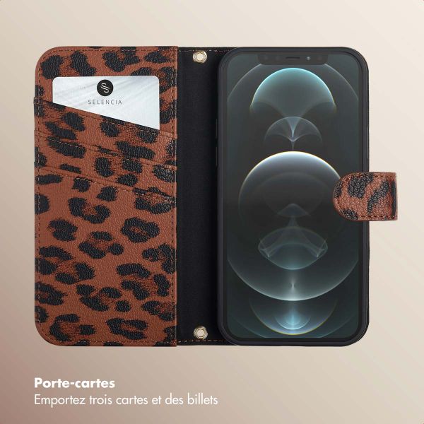 Selencia Étui de télephone portefeuille imprimé léopard Sabi Apple iPhone 12 (Pro) - Mocha Brown