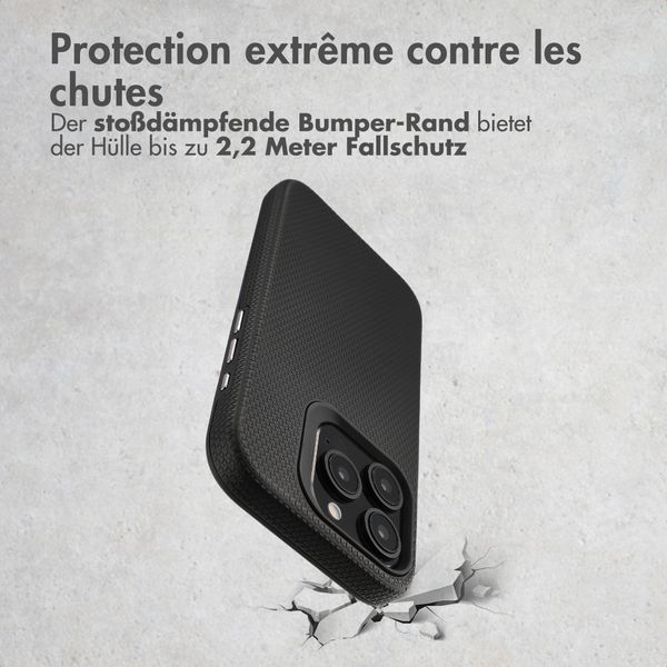 Accezz Coque Tough avec MagSafe Apple iPhone 16 Pro - Noir