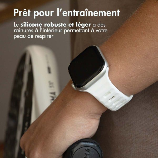 imoshion Bracelet Active Sport en silicone Apple Watch | 44/45/46/49 mm - Blanc