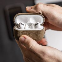Accezz Coque en cuir véritable  Apple Airpods 1 / 2 - Taupe
