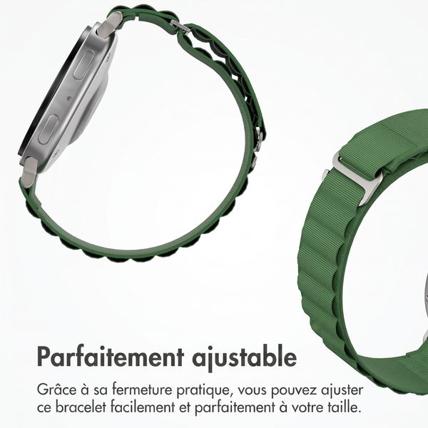Accezz Bracelet en nylon Alpine Samsung Galaxy Watch 9 (40/44mm) / Watch 8 (40/44mm) / Classic (46mm) - Olive Green