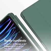 Accezz Coque tablette portefeuille Smart Silicone Apple iPad Air 13 pouces (2026) M4 / (2025) M3 / (2024) M2 - Vert foncé