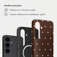 Selencia Coque arrière Vivid avec MagSafe Samsung Galaxy S24 - Happy Dots Chocolate