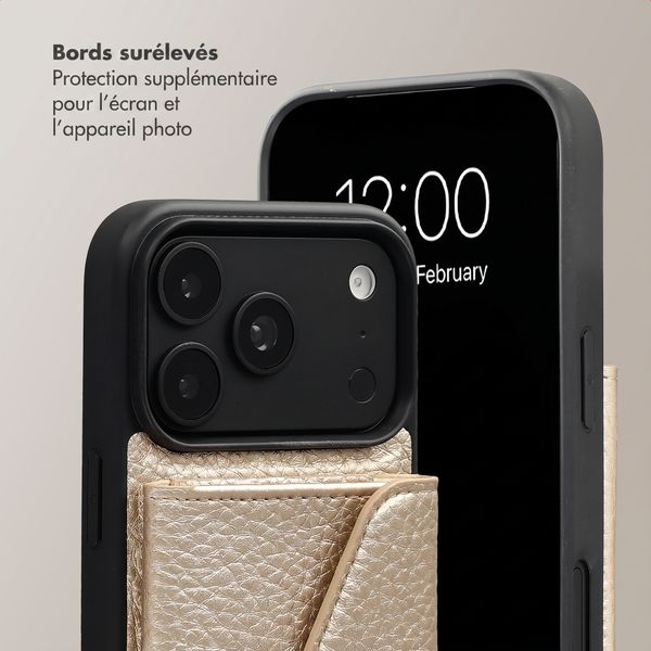 Selencia Coque de télephone Sera avec cordon et porte-cartes enveloppe Apple iPhone 18 Pro / 17 Pro - Champagne