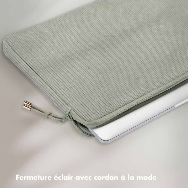 Selencia Pochette ordinateur Corduroy 13-14 pouces - Pistache Cream