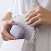 Uniq Coque silicone liquide hybride Lino  Apple AirPods Pro 2 - Lilac Lavender