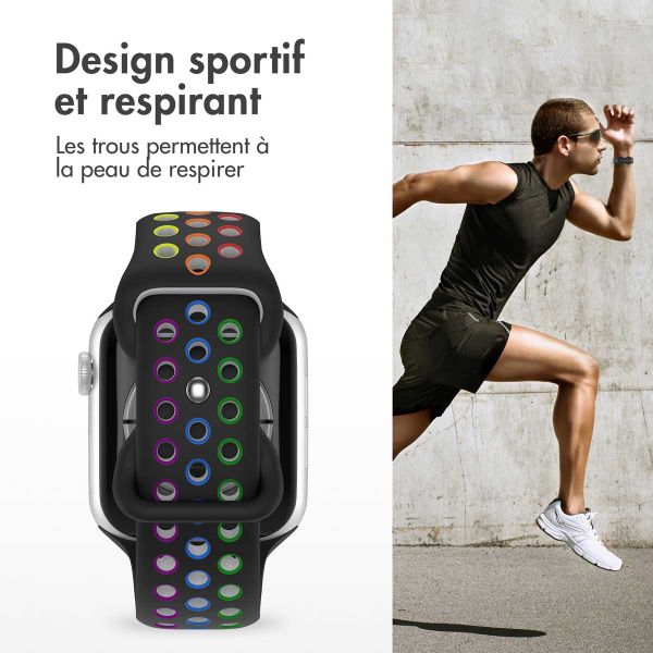 imoshion Bracelet Sport⁺ en silicone Apple Watch | 44/45/46/49 mm - Taille S/M - Black Rainbow