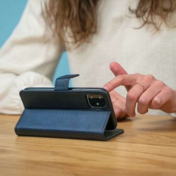 imoshion Étui de télephone portefeuille de luxe Apple iPhone SE (2016) / 5 / 5s - Bleu foncé