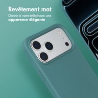 imoshion Coque arrière Color avec cordon amovible et MagSafe Apple iPhone 17 Pro - Vert foncé