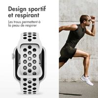 imoshion Bracelet Sport⁺ en silicone Apple Watch | 38/40/41/42 mm - Taille S/M - White / Black