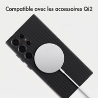 Accezz Coque arrière Lite avec MagSafe | Fluted | Samsung Galaxy S24 Ultra - Noir