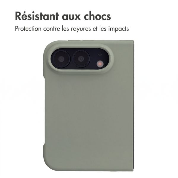 Accezz Coque Liquid Silicone avec MagSafe Apple iPhone Duo - Cooper Green