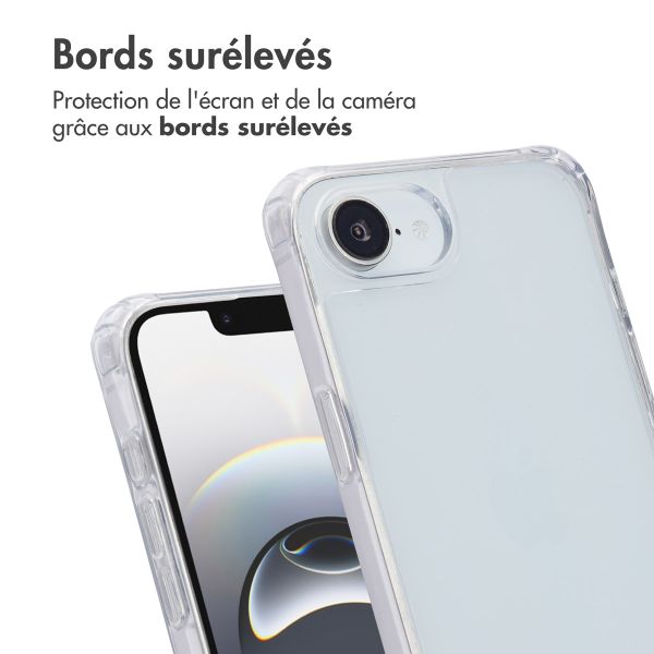 imoshion Coque avec dragonne + bracelet Apple iPhone 17e / 16e - Perles Cœurs
