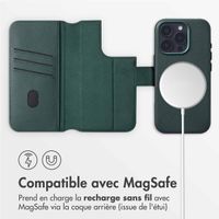 Accezz Étui de télephone portefeuille en cuir 2-en-1 avec MagSafe Apple iPhone 16 Pro - Cedar Green