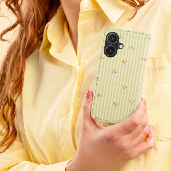 imoshion Étui de télephone portefeuille Design Apple iPhone 17 - Garden Stripes
