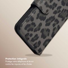 Selencia Étui de télephone portefeuille imprimé léopard Sabi Apple iPhone 16 - Midnight Black