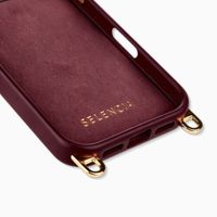 Selencia Coque arrière Rivièra avec MagSafe avec crochets amovibles Apple iPhone 18 Pro / 17 Pro - Bold Burgundy