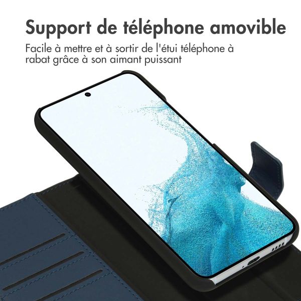 Accezz Premium Leather 2 in 1 Wallet Bookcase Samsung Galaxy S22 - Bleu foncé